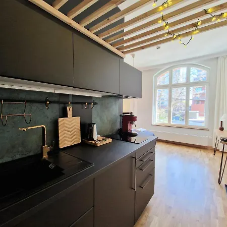 Live & Travel Waterlane Vintage * Gdańsk