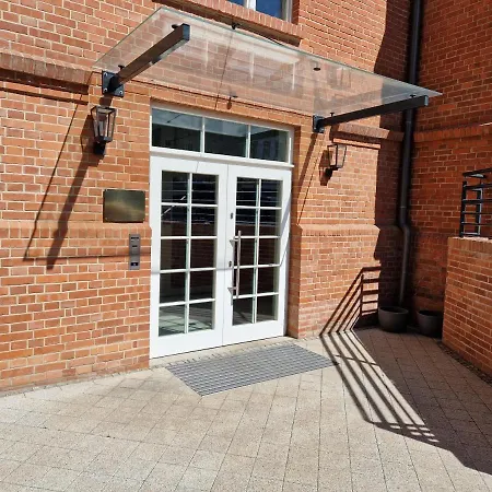 Live & Travel Waterlane Vintage شقة